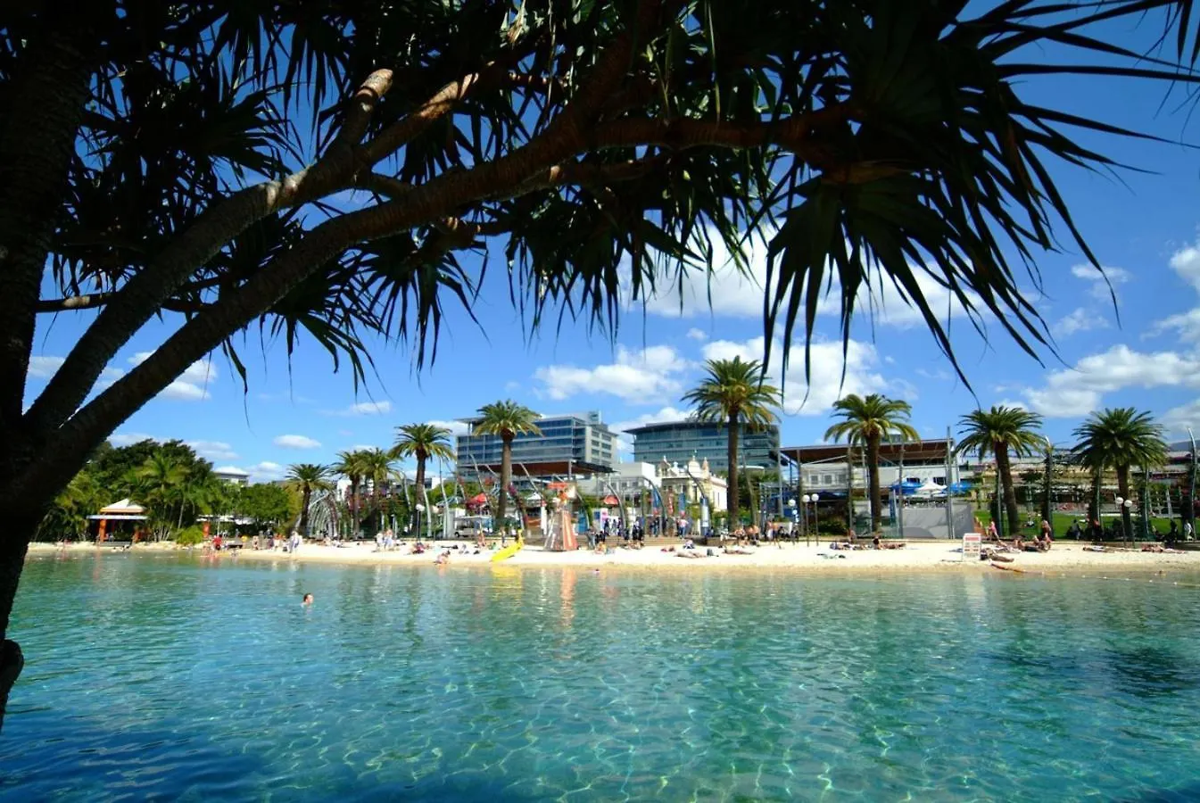 King Bed, Mountain Views & Best Southbank Location Brisbane